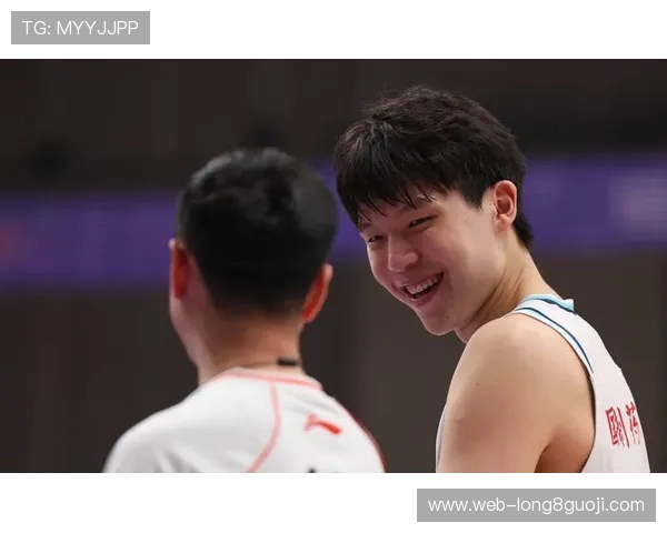 从青岛内线指挥塔到NBA战术轴心 杨瀚森策应天赋能否改写中国中锋未来版图